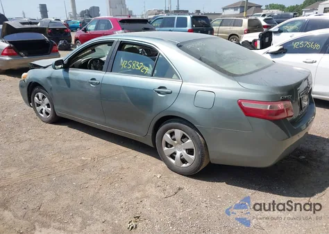 2008 Toyota Camry Le z USA, uszkodzony, nr VIN 4T4BE46K38R043683